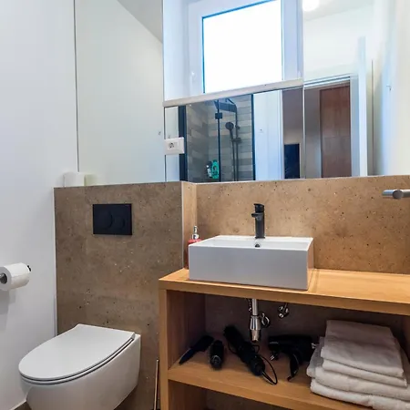 Lägenhet Luxury 2 *