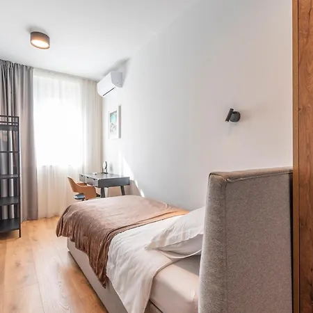 Lägenhet Luxury 2 *